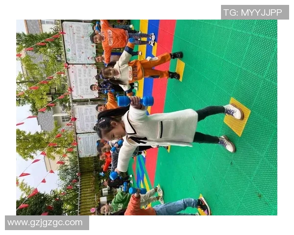 哑铃操对增强肌肉力量和改善身体素质的多重作用分析与探讨